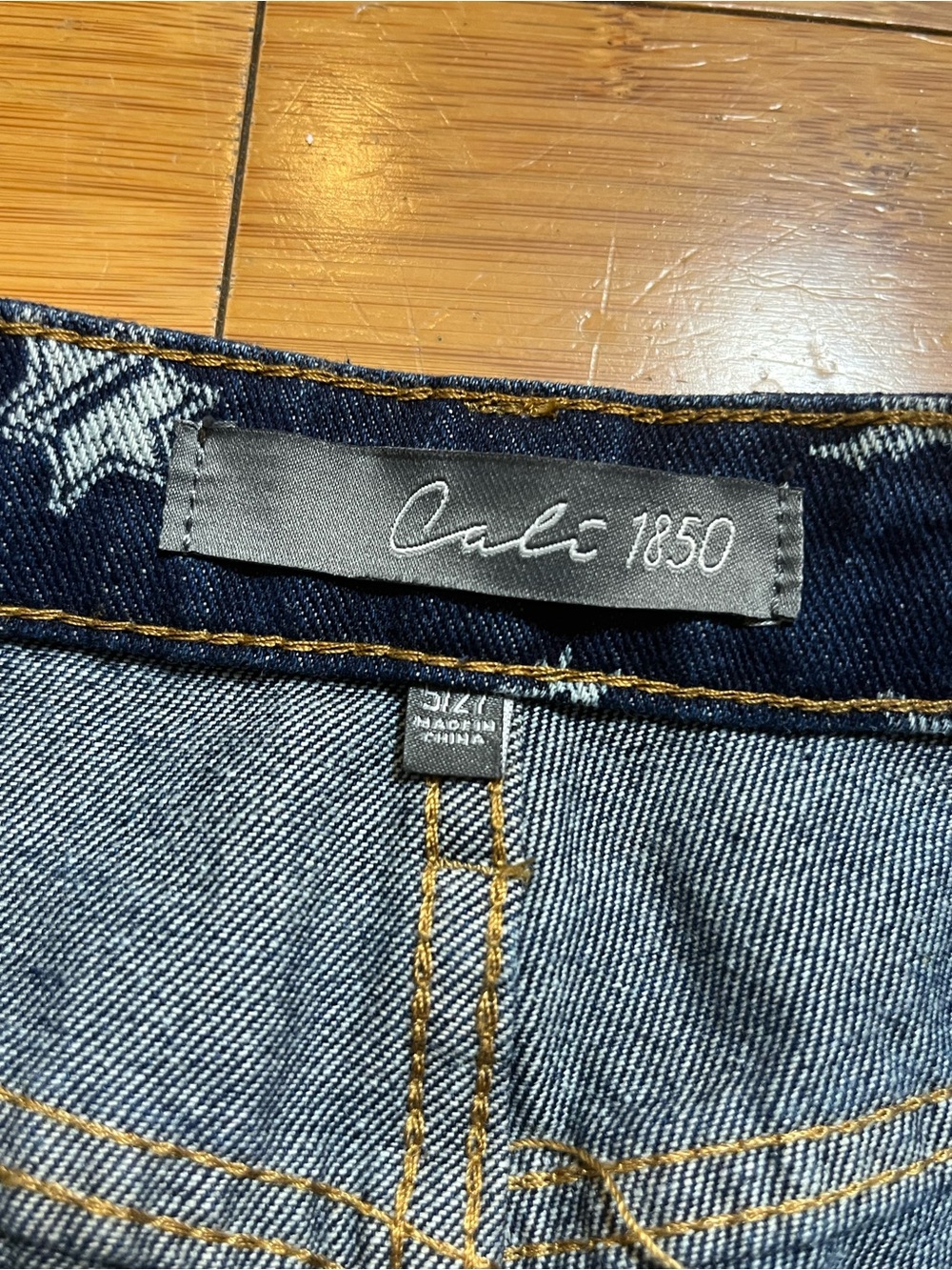 Cali1850 Cowboy Print Mid Rise Straight Leg Boho Western Jean Horseshoe - Picture 9 of 12